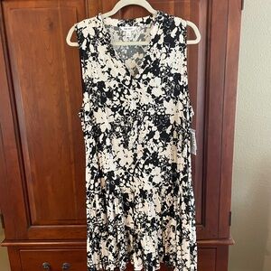 Floral Black and White Sleeveless Dress